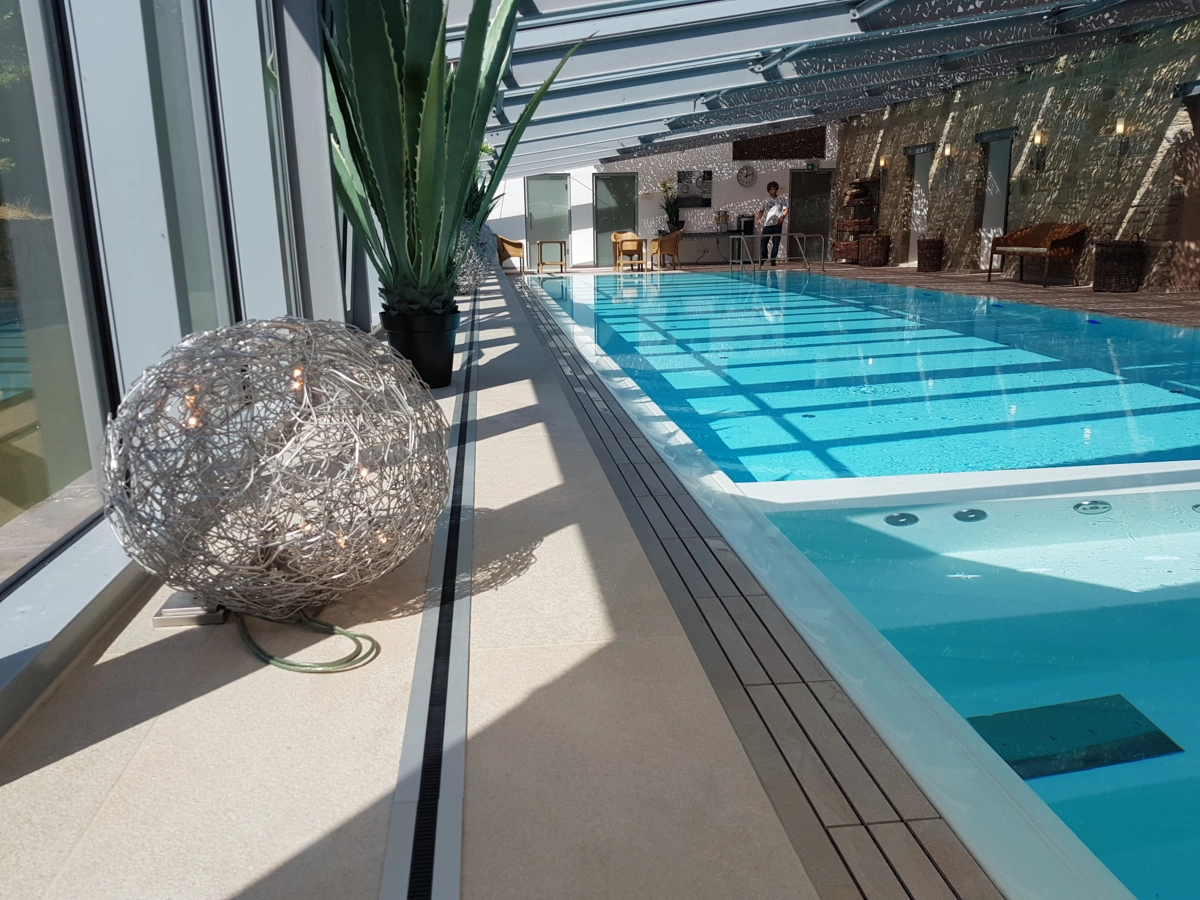 Installed in continuous lengths with support profile AP